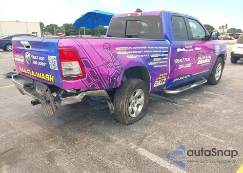 2022 Ram 1500 Big Horn 4X2 6'4 Box z USA, uszkodzony, nr VIN 1C6RREBT2NN113936